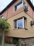 Продава КЪЩА, гр. София, Бенковски, снимка 1