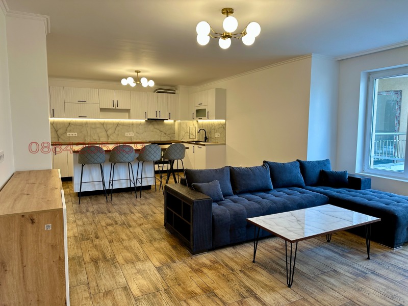 Продава 2-СТАЕН в град Бургас, Меден рудник - зона В - 84 кв.м / 133 900 € » 261 885.64 лв.