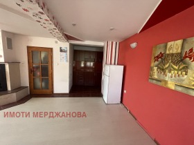 Piano della casa Koljo Ganchev, Stara Zagora 5