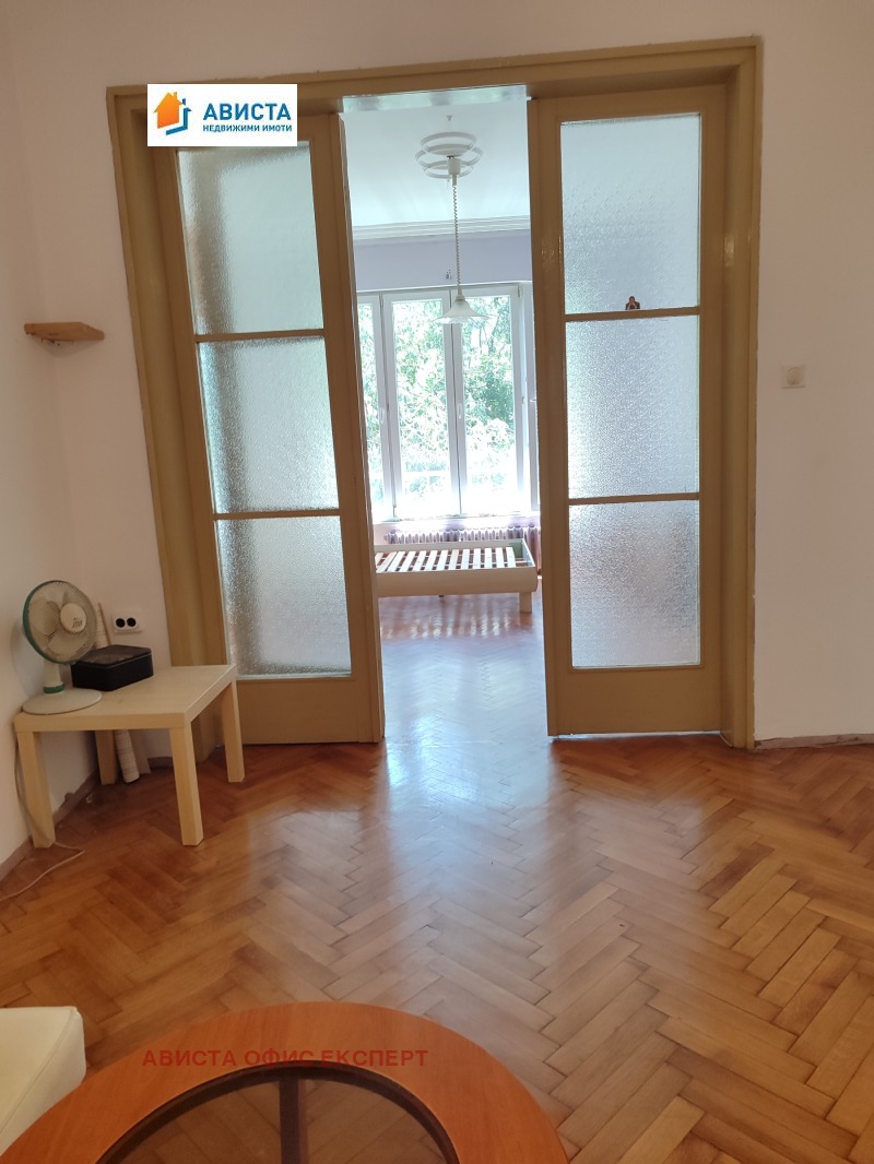 Na prodej  1 ložnice Sofia , Centar , 72 m2 | 24106118 - obraz [2]