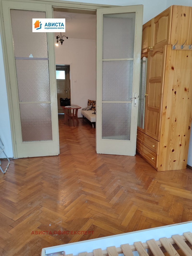 Zu verkaufen  1 Schlafzimmer Sofia , Zentar , 72 qm | 24106118