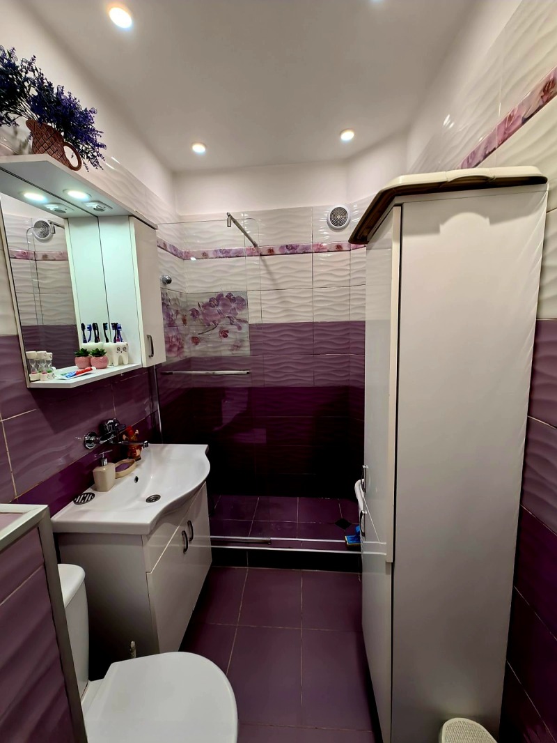 Продава 3-СТАЕН, гр. София, Лагера, снимка 10 - Апартаменти - 53072418