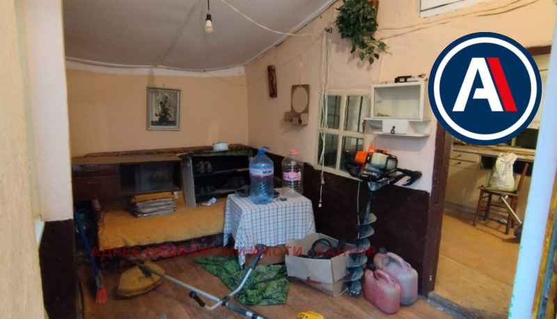 Продава КЪЩА, с. Новосел, област Шумен, снимка 5 - Къщи - 42247502