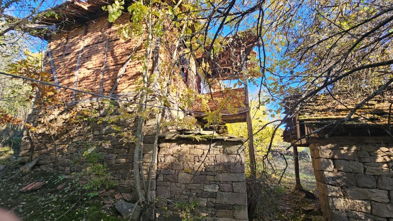 Продава КЪЩА, с. Правешка Лакавица, област София област, снимка 3 - Къщи - 52231976