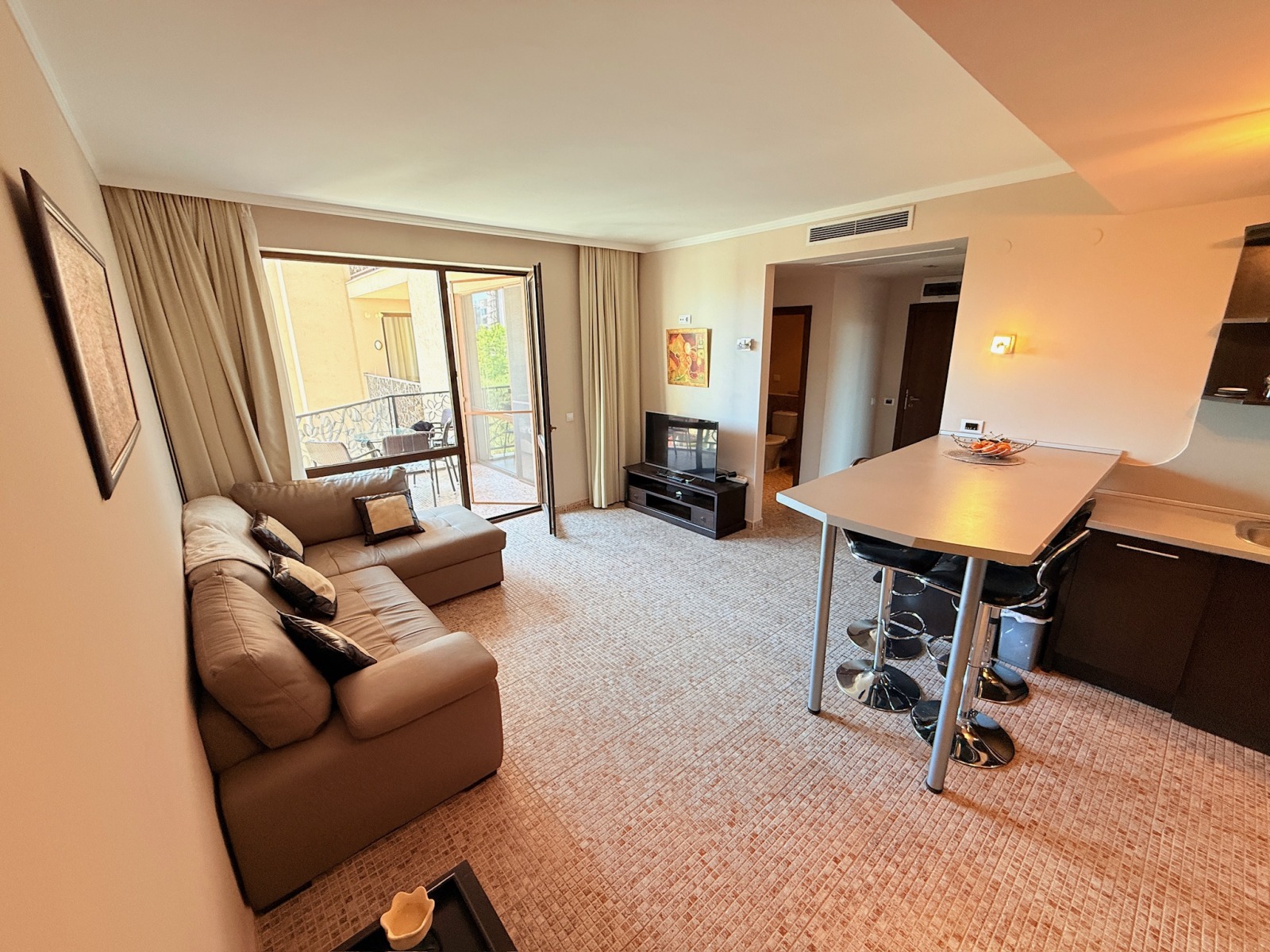 Продава 3-СТАЕН, к.к. Слънчев бряг, област Бургас