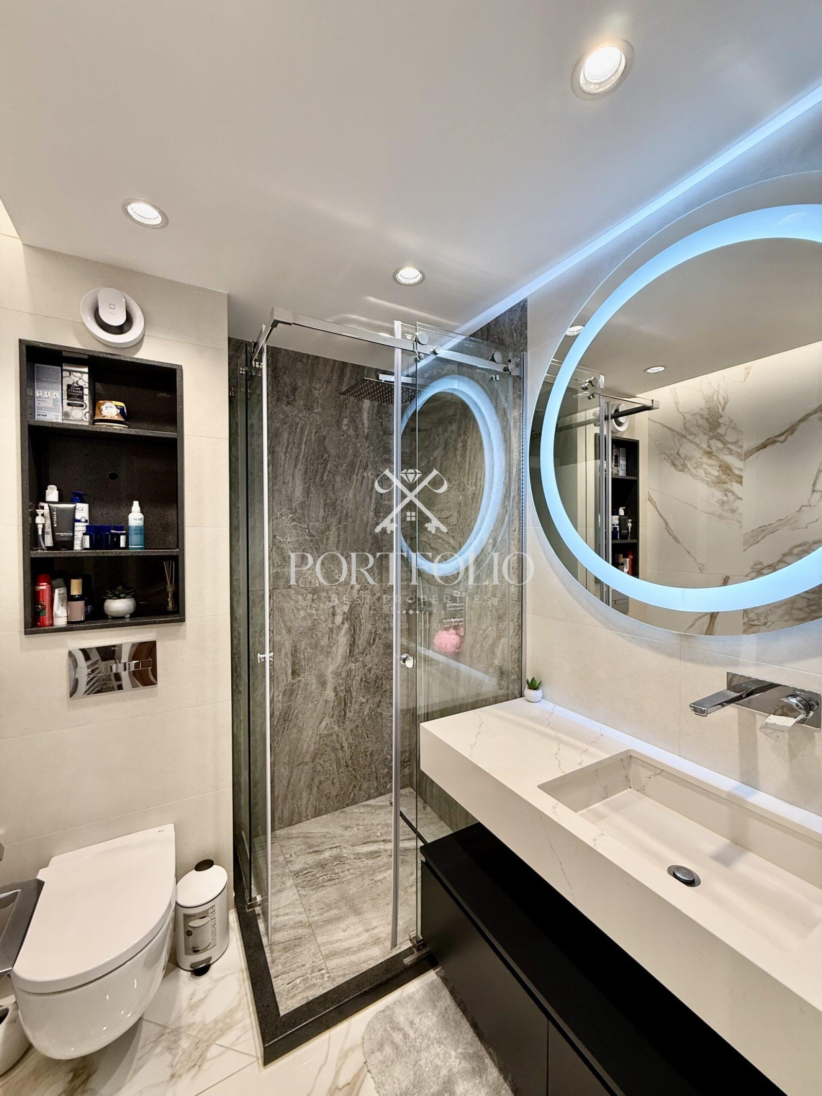 Продава МНОГОСТАЕН, гр. Бургас, Славейков