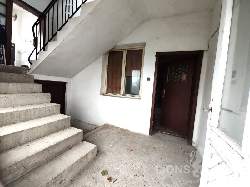 Продава КЪЩА, гр. Варна, с. Тополи, снимка 2 - Къщи - 53278281