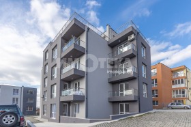 3+ ložnice m-t Pčelina, Varna 1