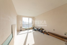 3+ ložnice m-t Pčelina, Varna 7