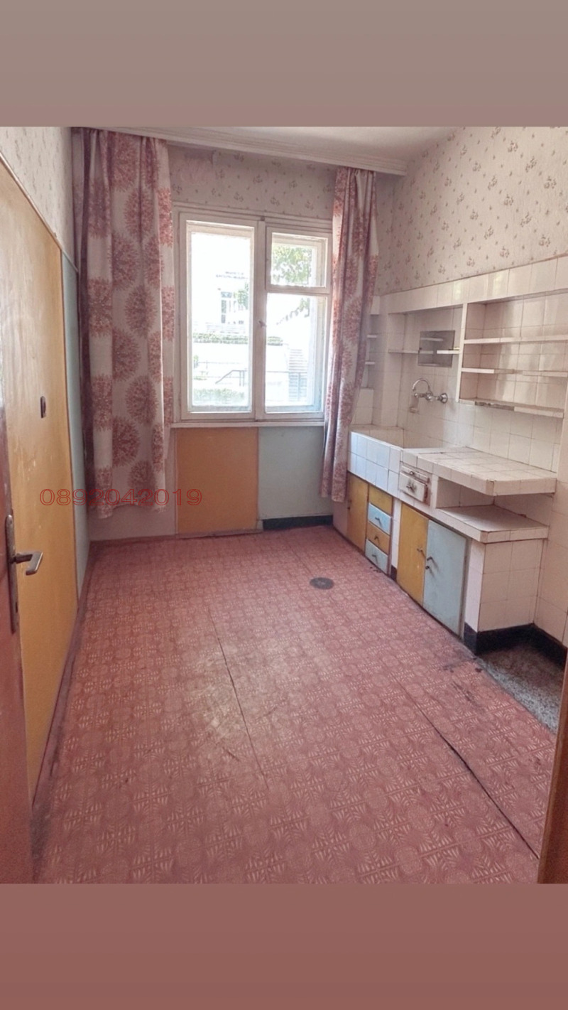 Eladó  3 hálószobás Plovdiv , Mladezski Halm , 114 négyzetméter | 77195339 - kép [7]