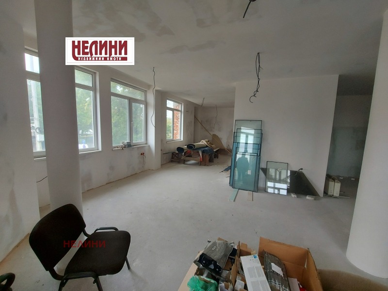 À venda  Construção industrial Ruse , Promichlena zona - Zapad , 1210 m² | 98110825 - imagem [4]
