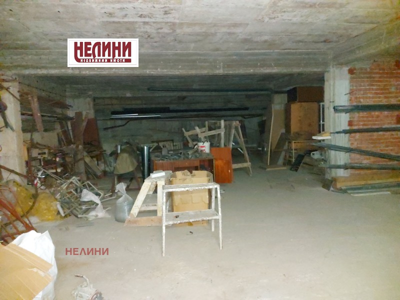 À venda  Construção industrial Ruse , Promichlena zona - Zapad , 1210 m² | 98110825 - imagem [13]