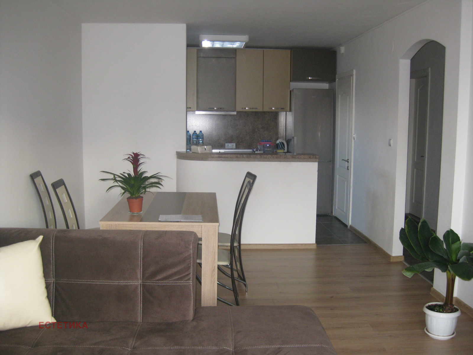 Продава 3-СТАЕН, гр. София, Оборище, снимка 2 - Апартаменти - 54107064