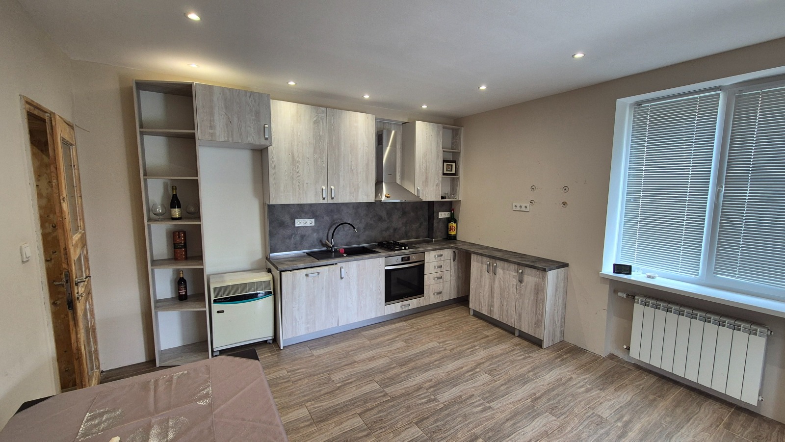 Продава ЕТАЖ ОТ КЪЩА | Imot.bg — изображение 1