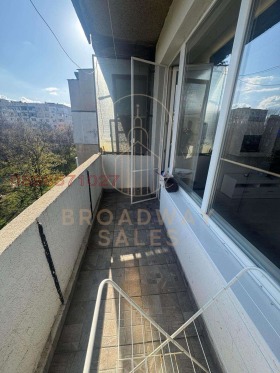 1 quarto Hadji Dimitar, Sofia 9