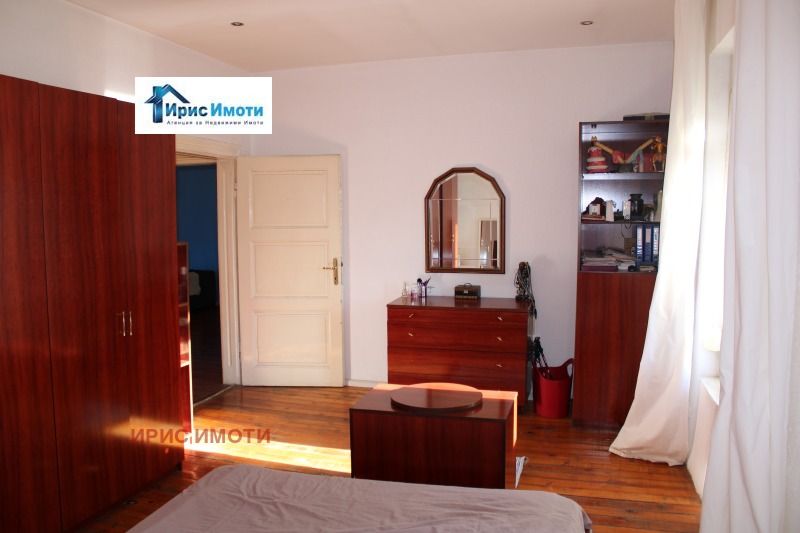 De vânzare  2 dormitoare Sofia , Țentâr , 169 mp | 29226288 - imagine [10]