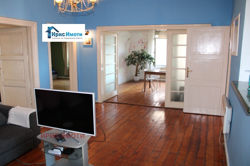 De vânzare  2 dormitoare Sofia , Țentâr , 169 mp | 29226288 - imagine [3]