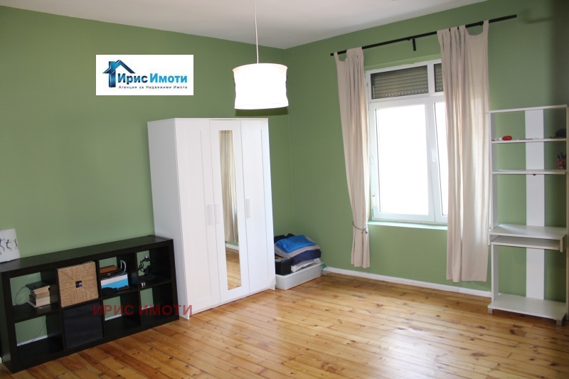 De vânzare  2 dormitoare Sofia , Țentâr , 169 mp | 29226288 - imagine [12]