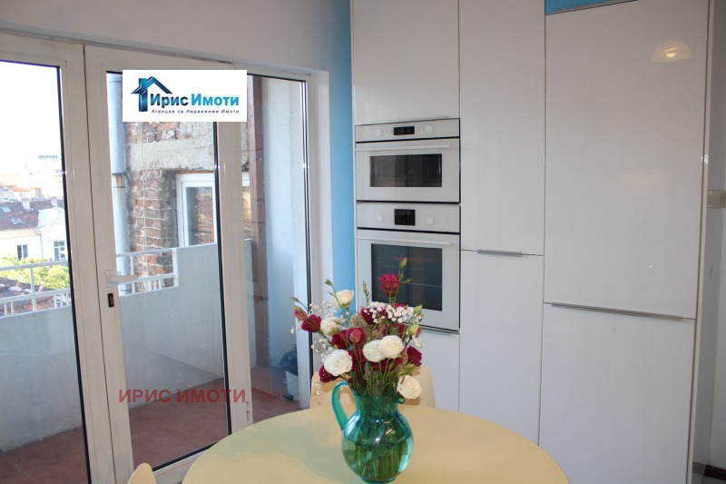 De vânzare  2 dormitoare Sofia , Țentâr , 169 mp | 29226288 - imagine [8]