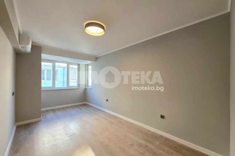 Продава 3-СТАЕН, гр. София, Редута, снимка 3 - Апартаменти - 53282157