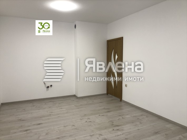 Продава 4-СТАЕН, гр. Варна, Младост 1, снимка 1 - Aпартаменти - 48970791