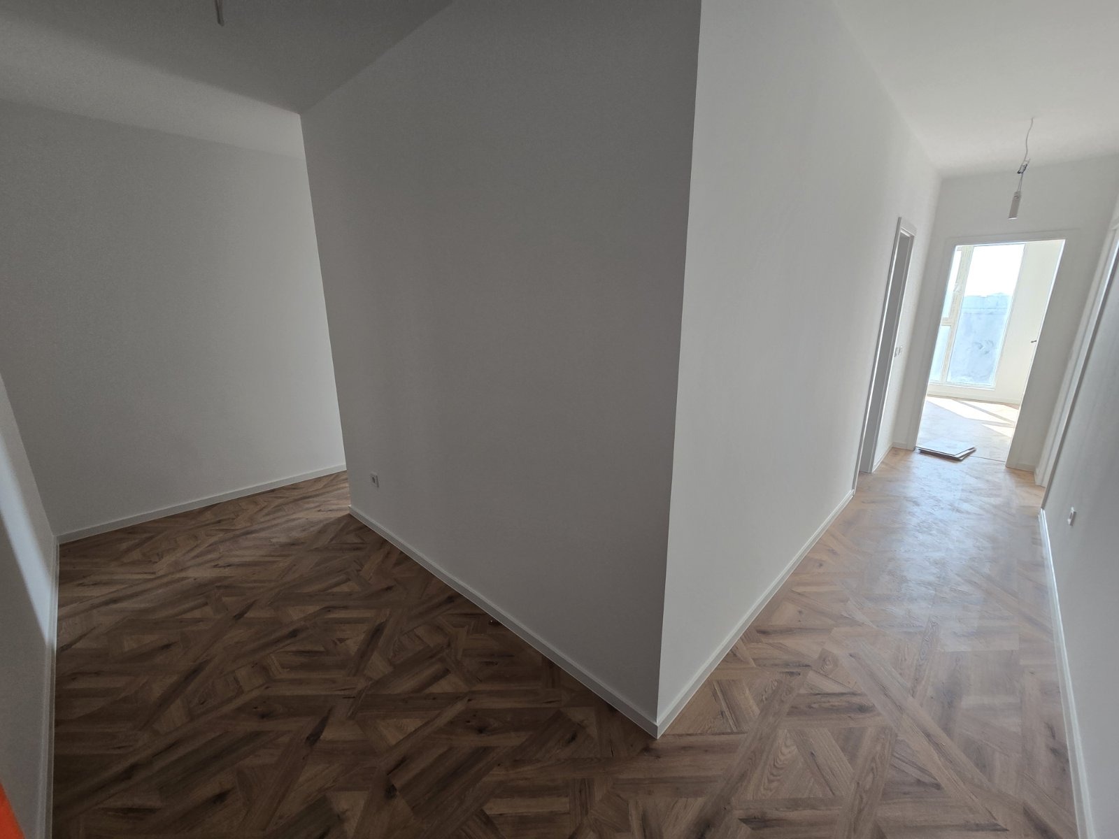 Продава МНОГОСТАЕН, гр. Бургас, област Бургас, снимка 3 - Апартаменти - 53266947