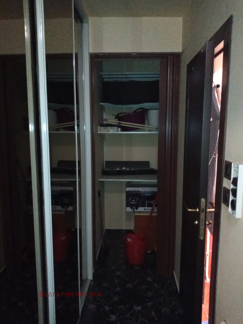 Продава 3-СТАЕН, гр. София, Център, снимка 14 - Апартаменти - 53030071