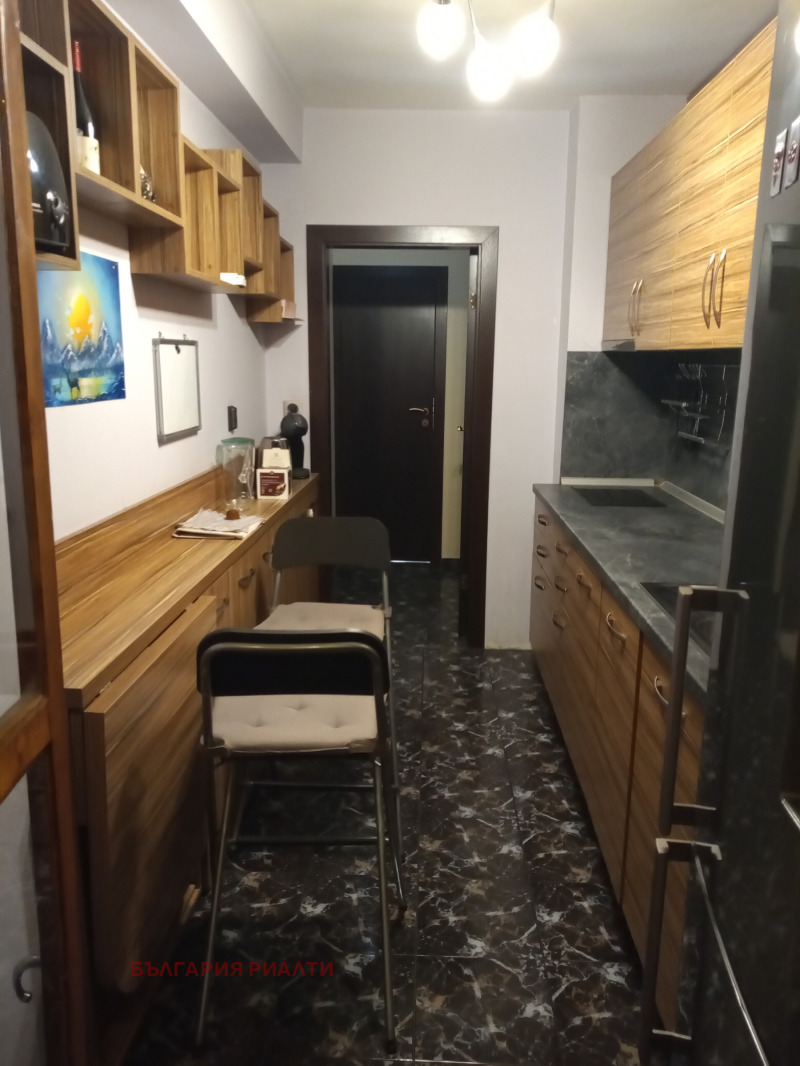 Продава 3-СТАЕН, гр. София, Център, снимка 5 - Апартаменти - 53030071