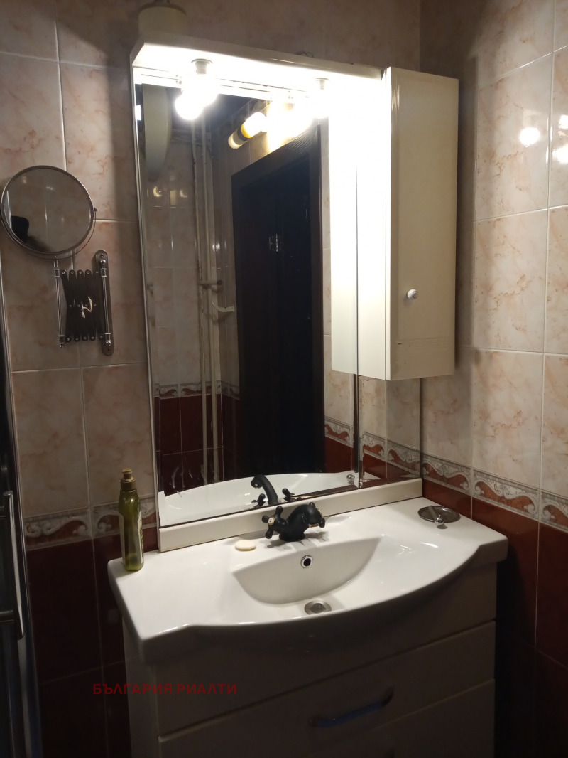 Продава 3-СТАЕН, гр. София, Център, снимка 12 - Апартаменти - 53030071