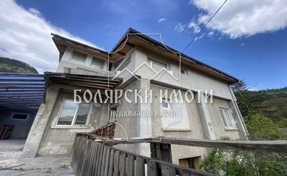 Продава  Къща град Велико Търново , Асенов , 275 кв.м | 21708841