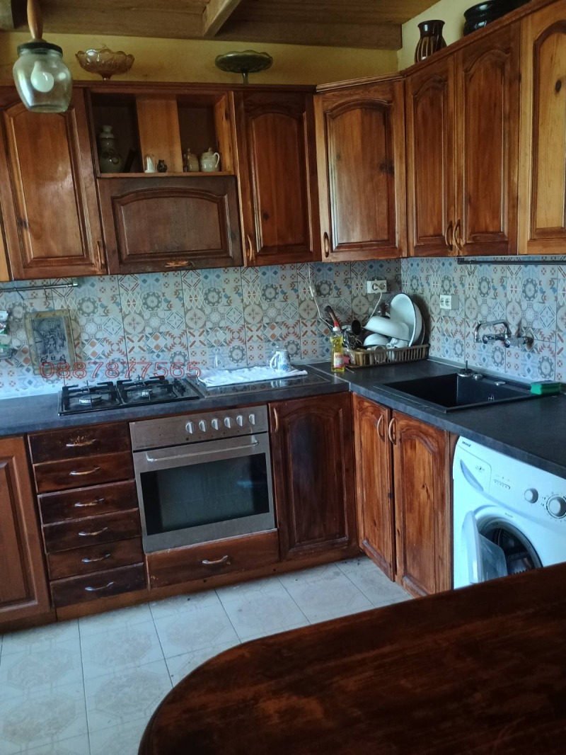 Продава КЪЩА, гр. Велико Търново, Стара част, снимка 9 - Къщи - 52781767