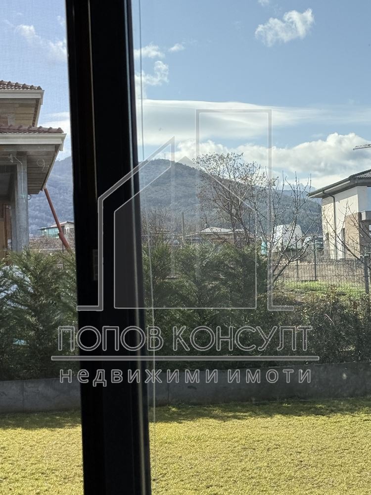 Продава КЪЩА, с. Марково, област Пловдив, снимка 11 - Къщи - 53512018