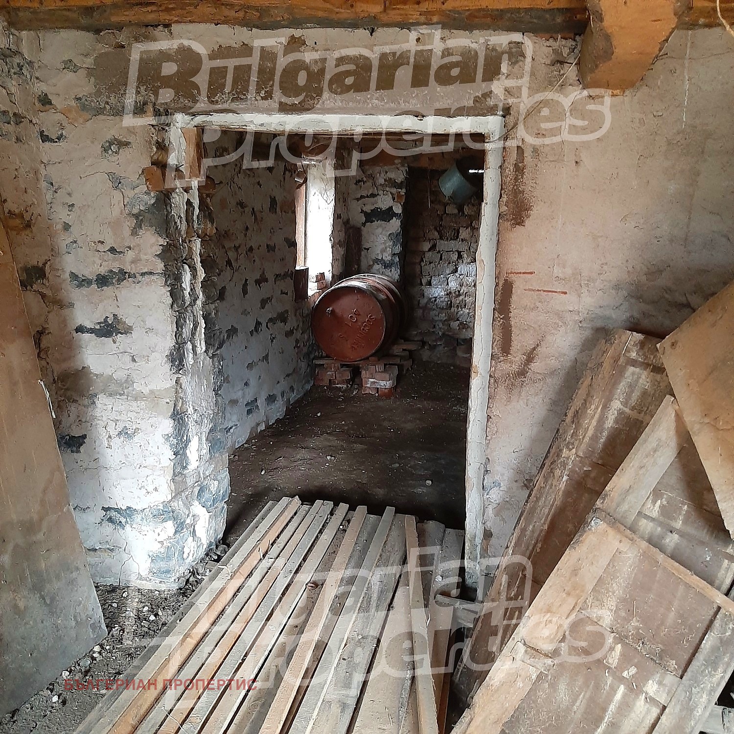 Продава КЪЩА, гр. Годеч, област София област, снимка 2 - Къщи - 53961197