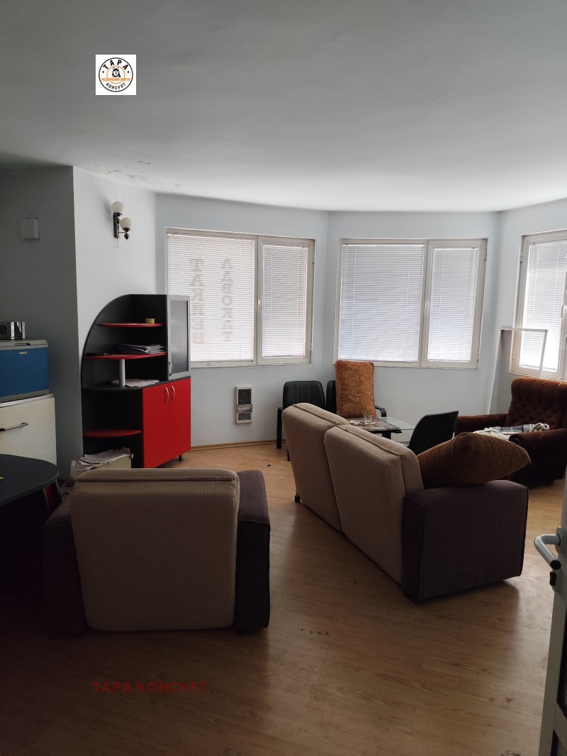 Продава ОФИС в област Велико Търново, гр. Горна Оряховица - 53 кв.м / 61 355.03 € » 120 000 лв., ТАРА КОНСУЛТ