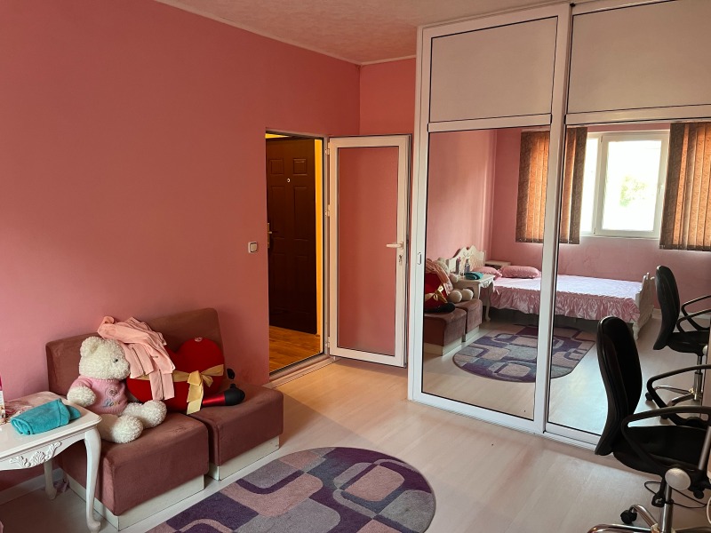 Продава  2-стаен област Стара Загора , гр. Казанлък , 70 кв.м | 45036469 - изображение [4]