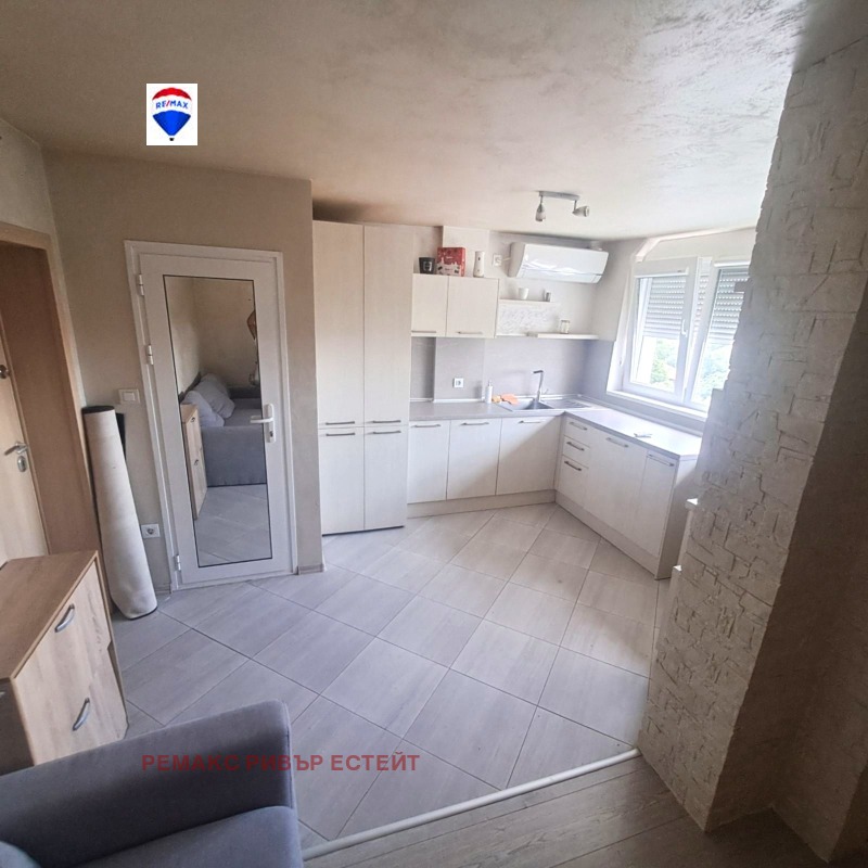 Продава  Ателие, таван град Русе , Хъшове , 23 кв.м | 21775558