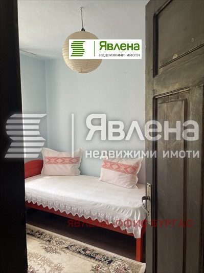 Продава КЪЩА, с. Варвара, област Бургас, снимка 10 - Къщи - 47514365