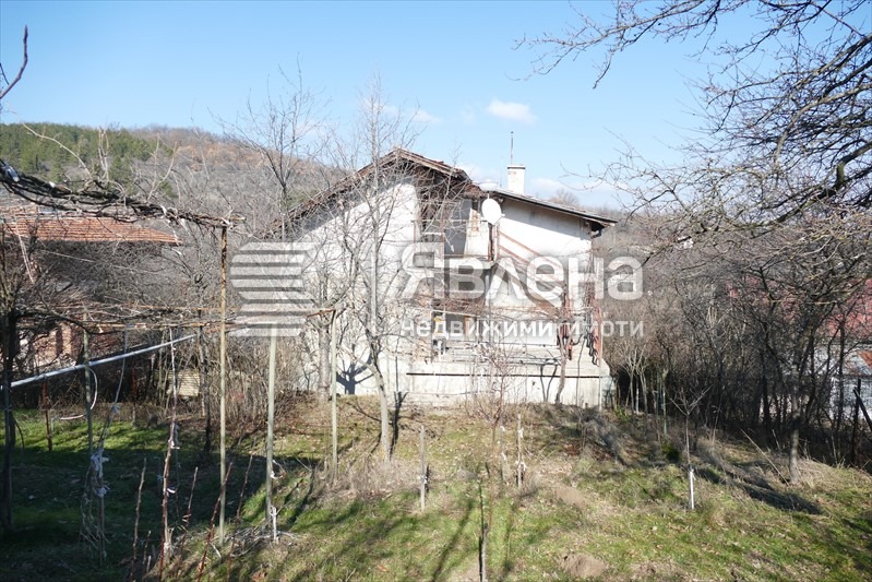Продава КЪЩА, с. Извор, област София област, снимка 3 - Къщи - 55697406