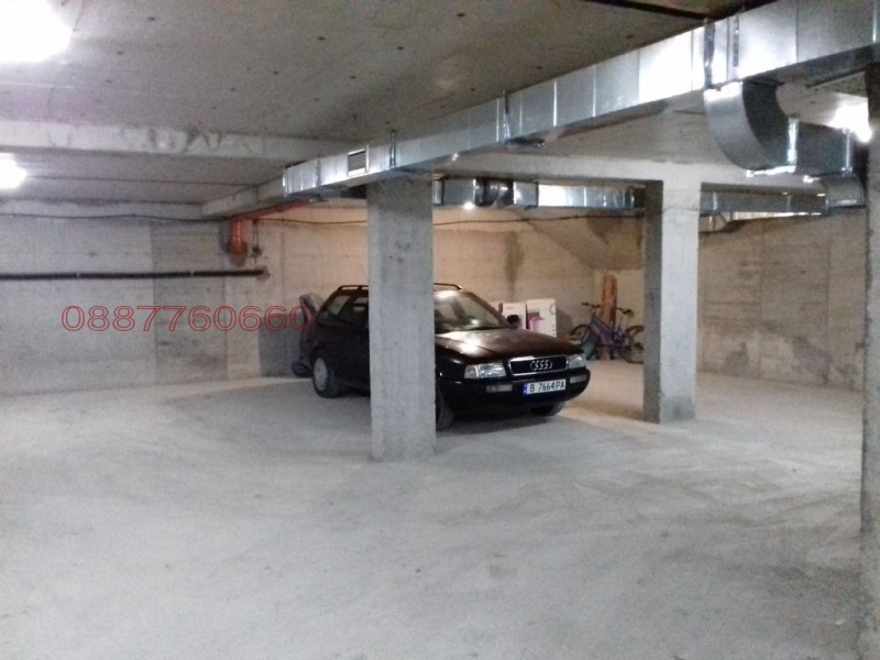 Продава ГАРАЖ, ПАРКОМЯСТО, гр. Варна, Кайсиева градина, снимка 7 - Гаражи и паркоместа - 52945855