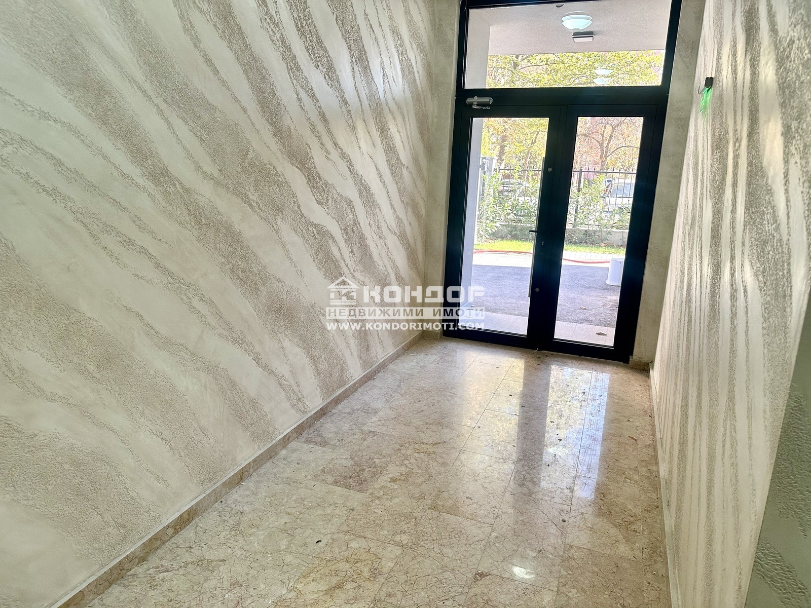 Продава 3-СТАЕН, гр. Пловдив, Кючук Париж, снимка 2 - Апартаменти - 47876194