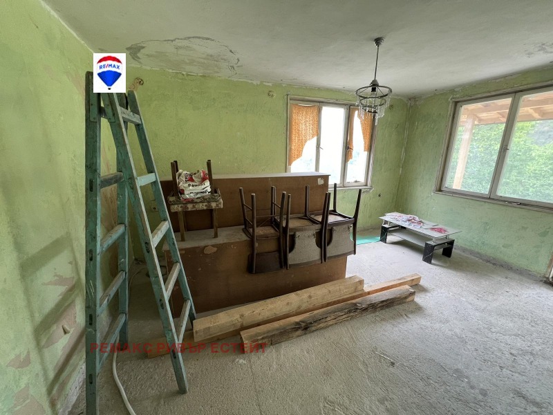 Продава КЪЩА, гр. Русе, Средна кула, снимка 8 - Къщи - 46171400