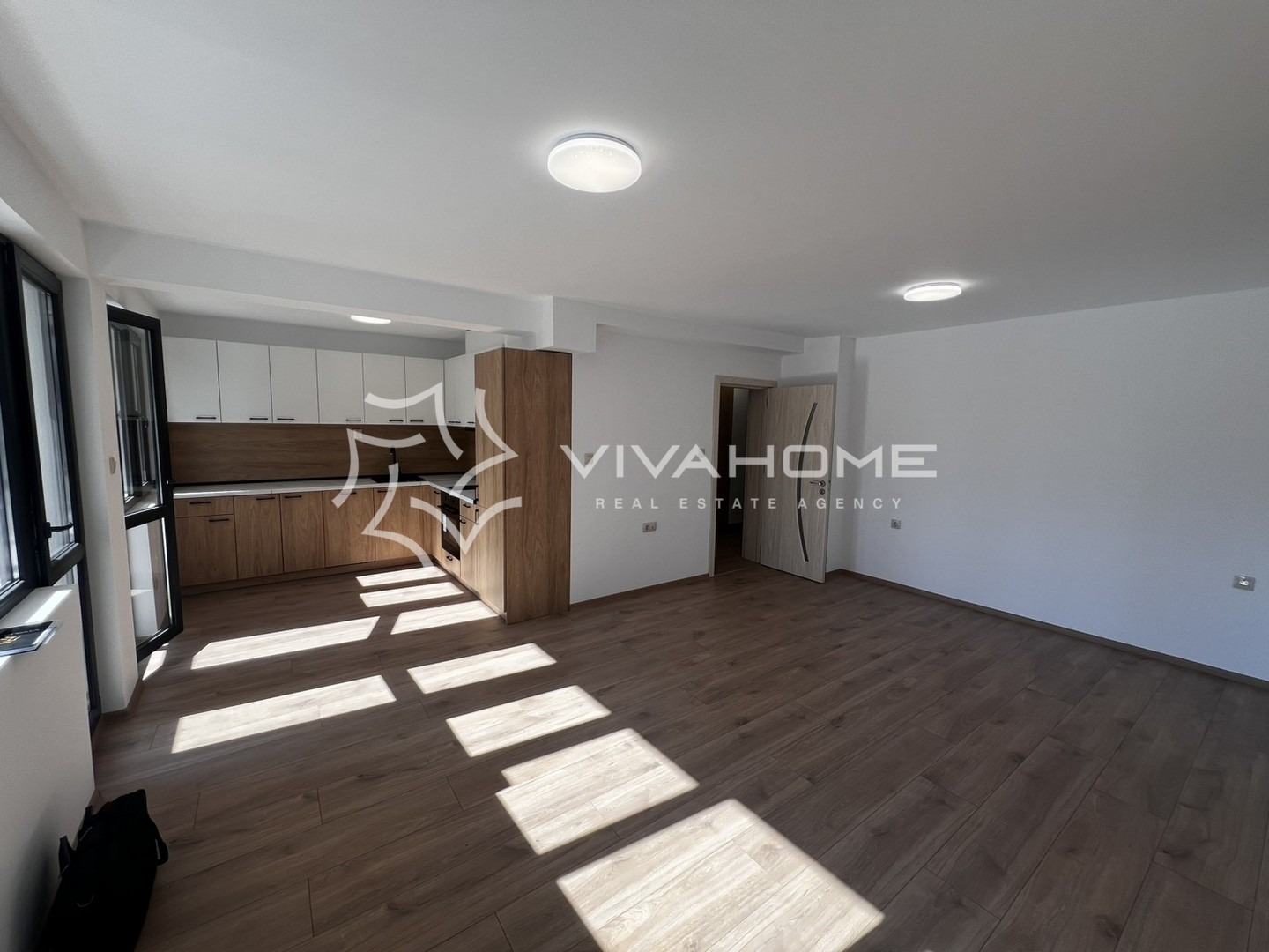 Продава 3-СТАЕН, гр. Варна, Колхозен пазар
