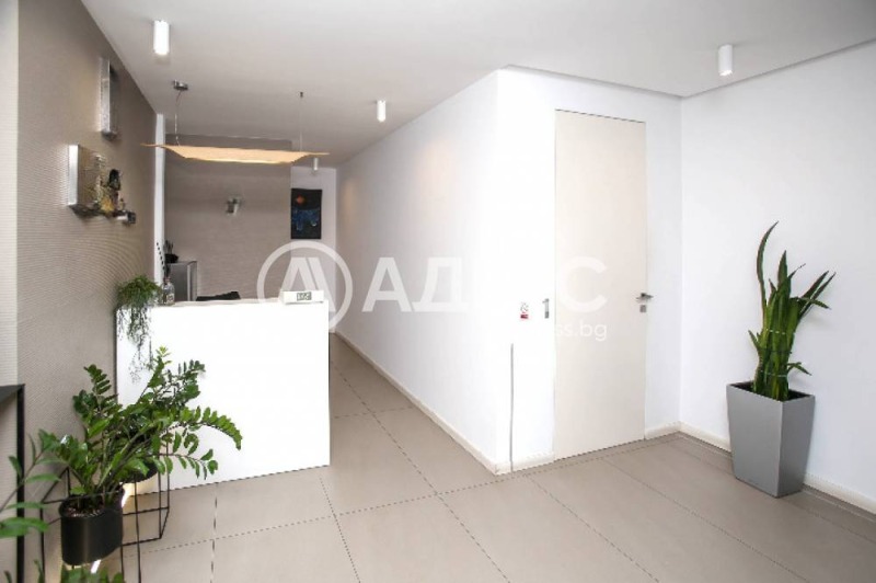 Till salu  Kontor Sofia , Lozenec , 445 kvm | 57953322 - bild [7]