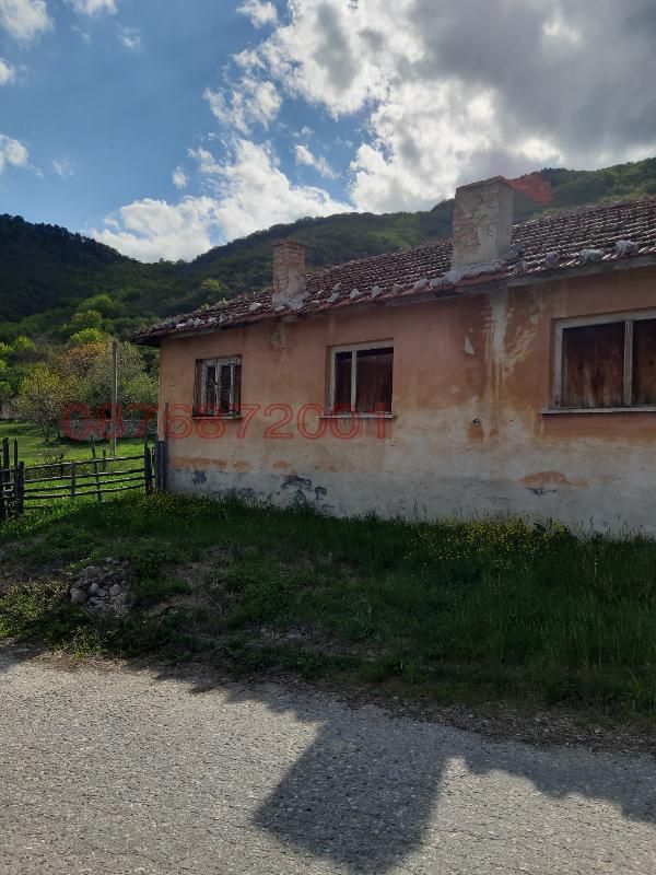 Продава КЪЩА, с. Орешец, област Пловдив, снимка 8 - Къщи - 53117365