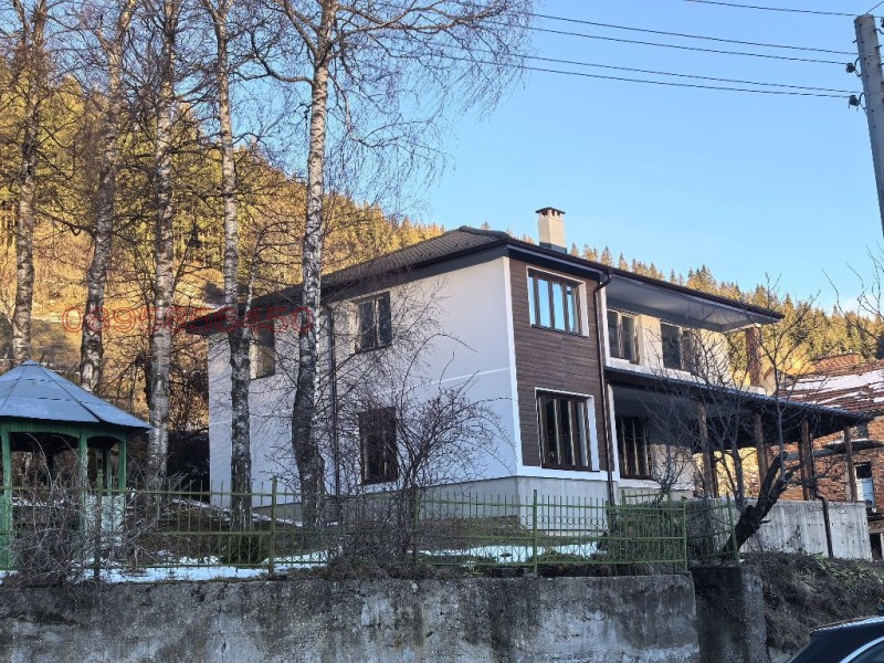 Продава КЪЩА, с. Манастир, област Пловдив, снимка 13 - Къщи - 52837923