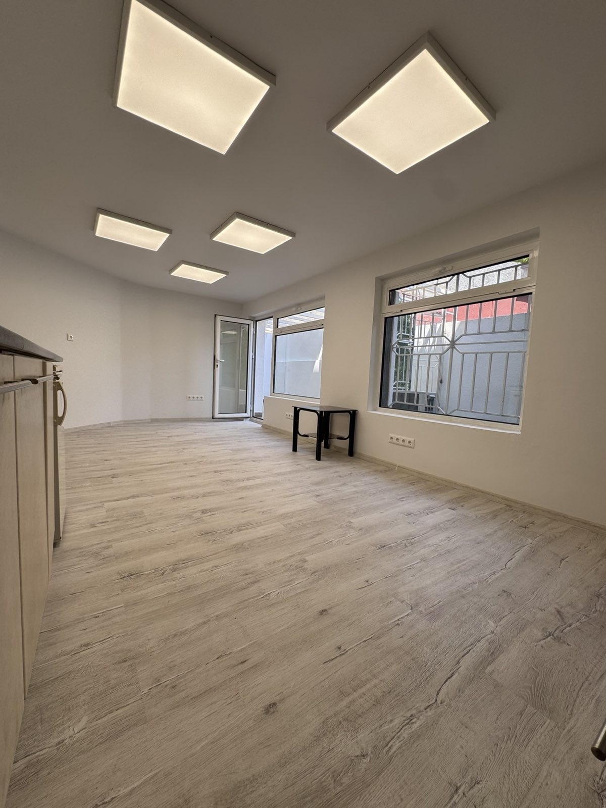 Продава 3-СТАЕН, гр. Варна, Зимно кино Тракия, снимка 5 - Апартаменти - 54361139