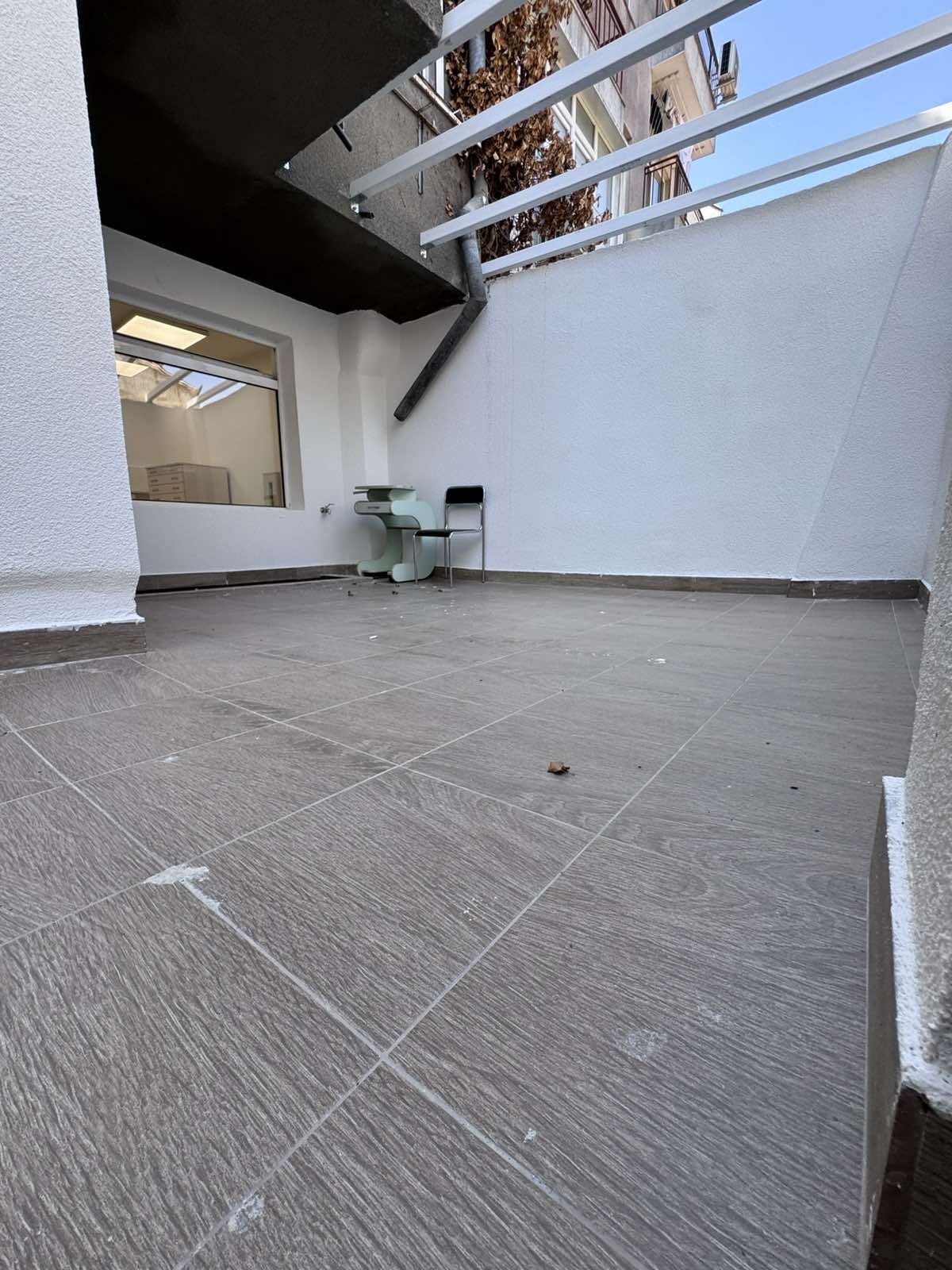Продава 3-СТАЕН, гр. Варна, Зимно кино Тракия, снимка 2 - Апартаменти - 54361139
