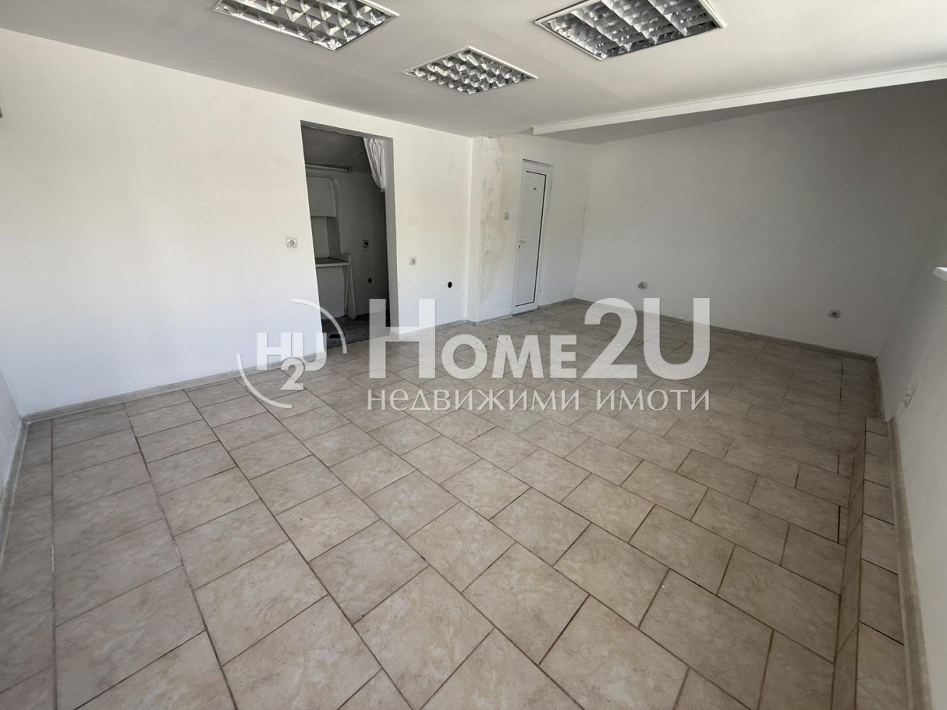Продава МАГАЗИН, гр. Варна, Базар Левски, снимка 2 - Магазини - 54215714