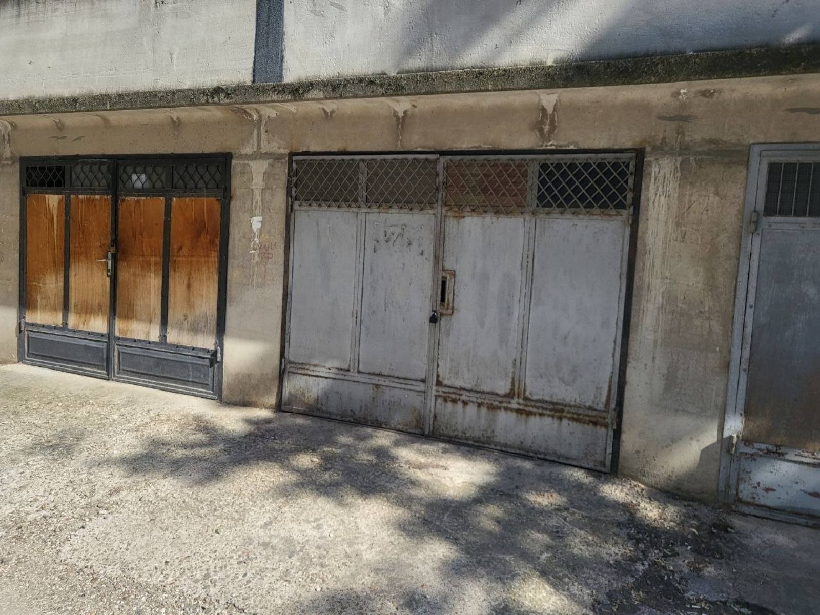Продава ГАРАЖ, ПАРКОМЯСТО, гр. Плевен, 9-ти квартал, снимка 2 - Гаражи и паркоместа - 54843900