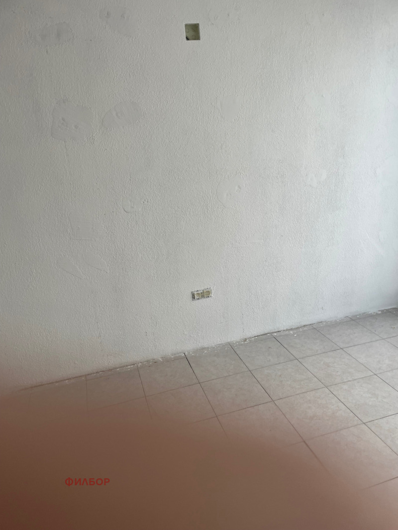 Eladó  Hivatal Pernik , Iztok , 100 négyzetméter | 48010643